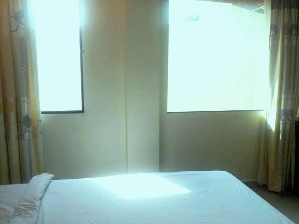 Hotel Bintang Indah Кота Бару Екстериор снимка