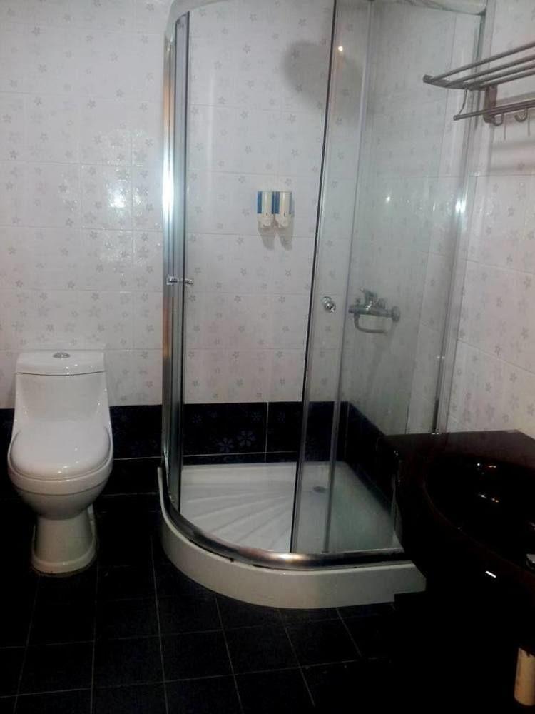 Hotel Bintang Indah Кота Бару Екстериор снимка