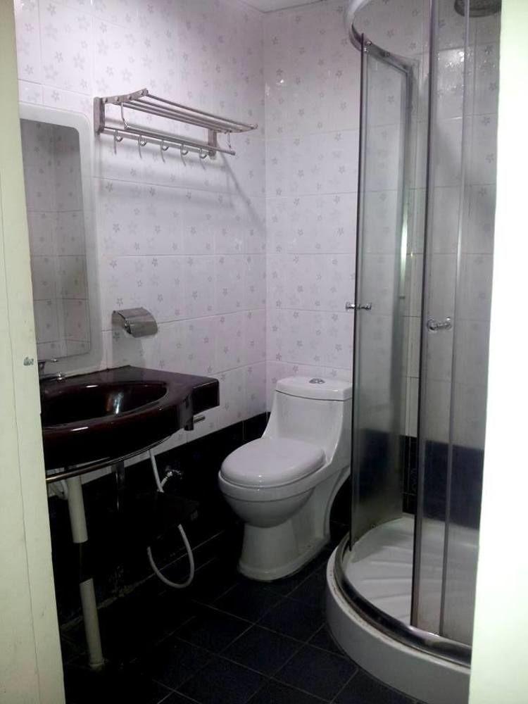 Hotel Bintang Indah Кота Бару Екстериор снимка