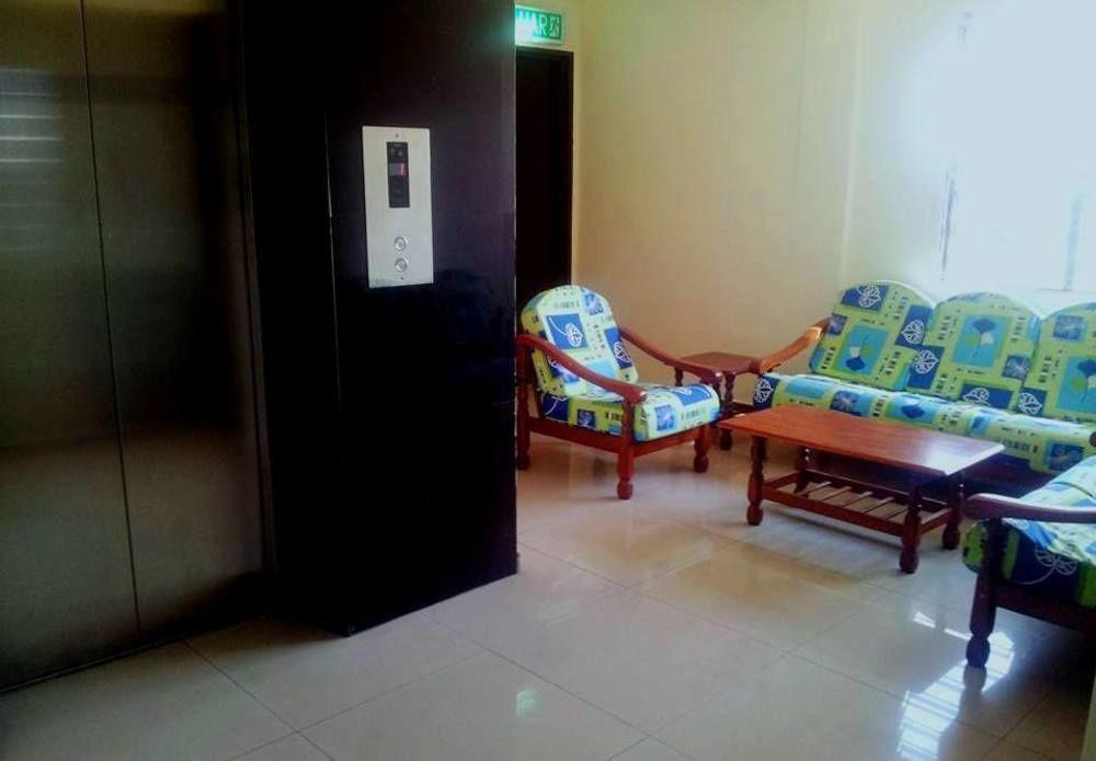 Hotel Bintang Indah Кота Бару Екстериор снимка